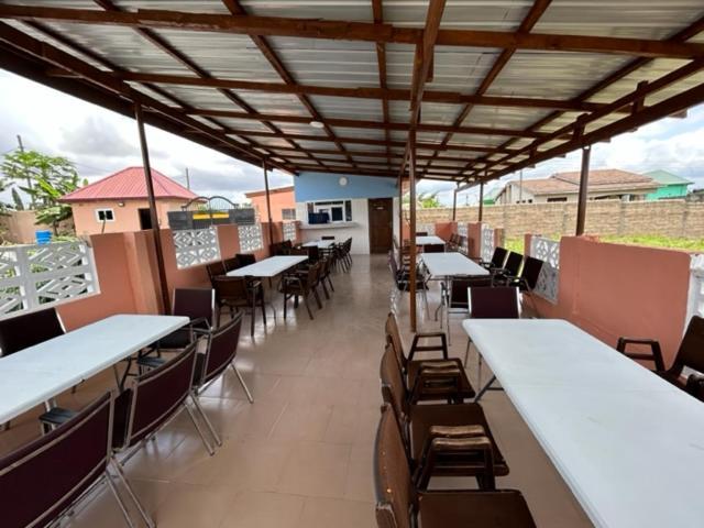 Oneworld Guesthouse & Events Centre Accra Kültér fotó