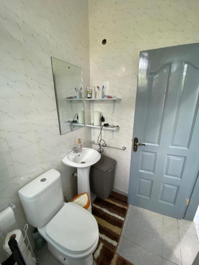 Oneworld Guesthouse & Events Centre Accra Kültér fotó